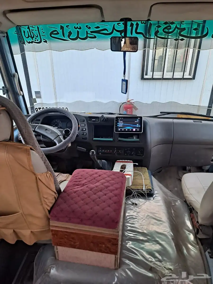 Mitsubishi 30seet model 2008 ac good   engine good everythi 9