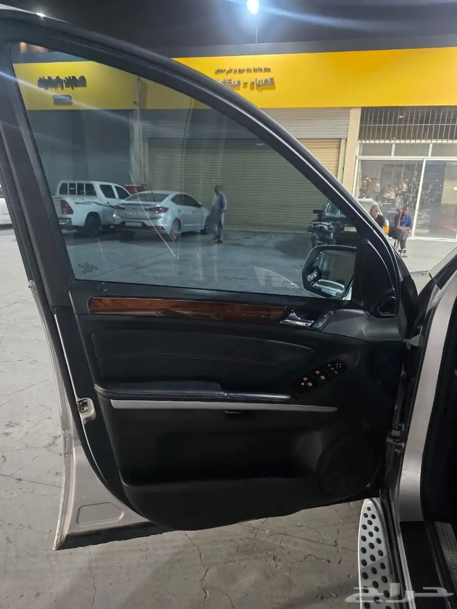 اعرض لكم سياره مور سدس ML350 7