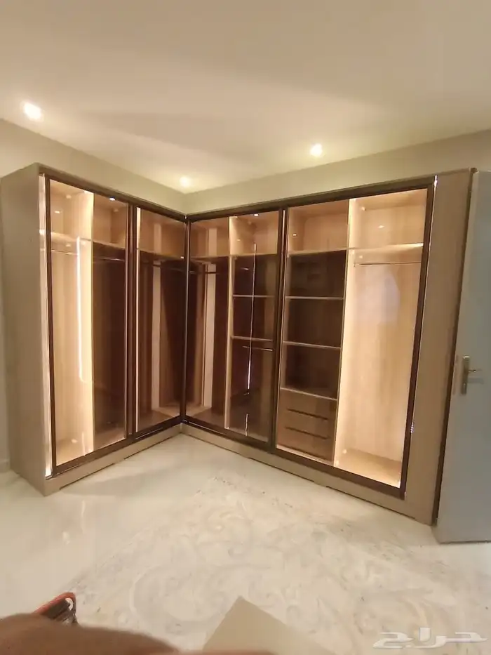 تفصيل ارقي التصاميم للخزائن الحديثه 0