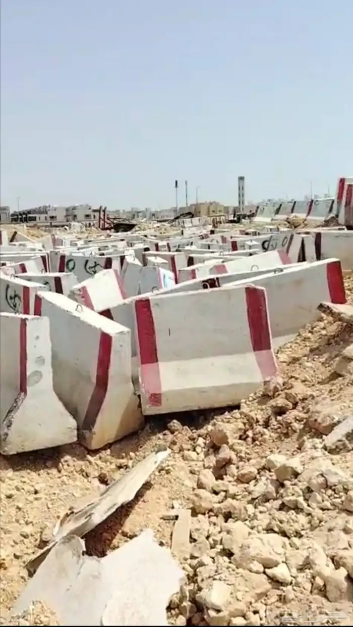 توريد حواجز خرسانيه مستخدمه وجديد 1
