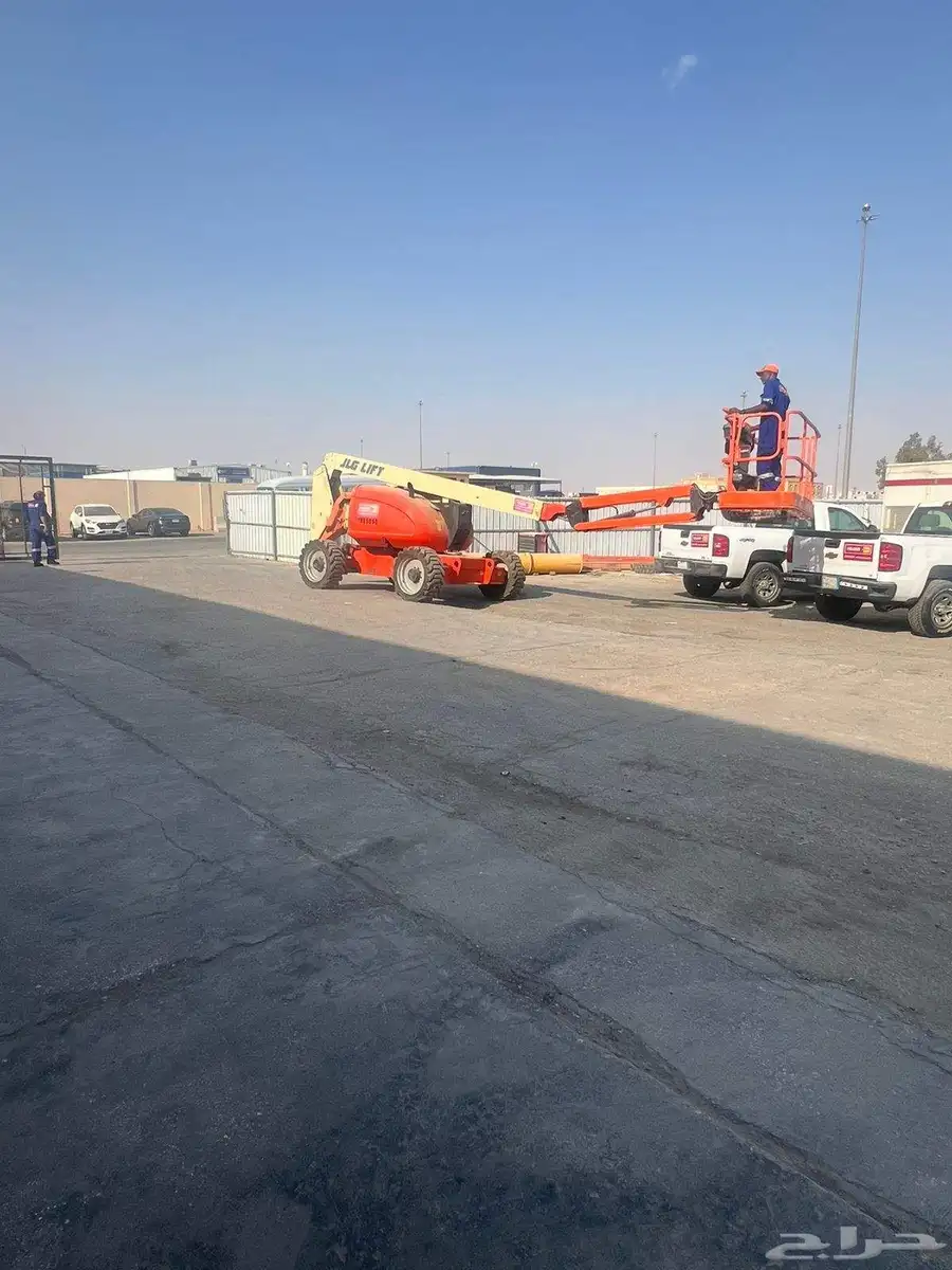 تأجير رافعات شوكية مان لفت سيزر لفت كرينات تليهندر بوبكات 38