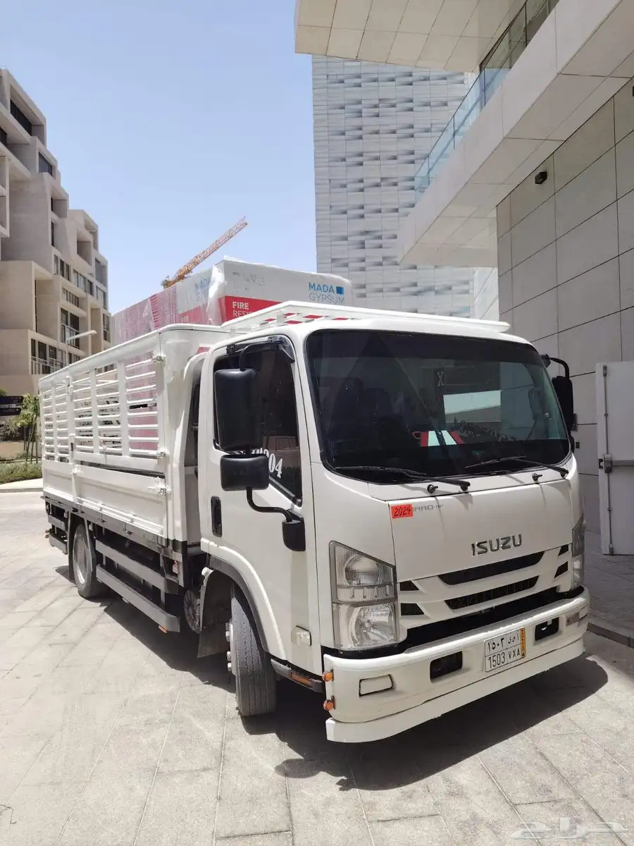 دينا لنقل الحفلات والمستودعات داخل الرياض 0