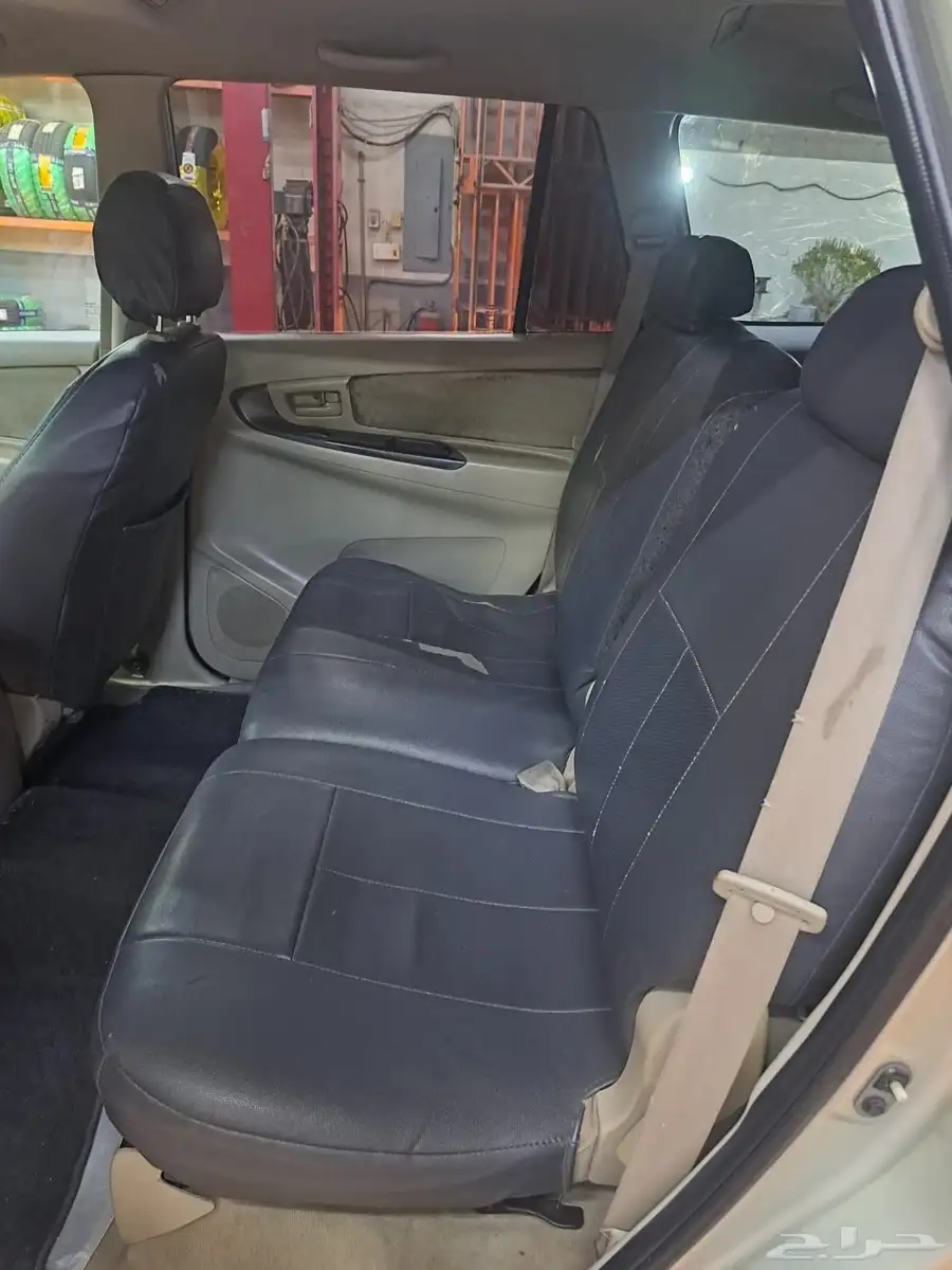 Toyota Innova 2011 8