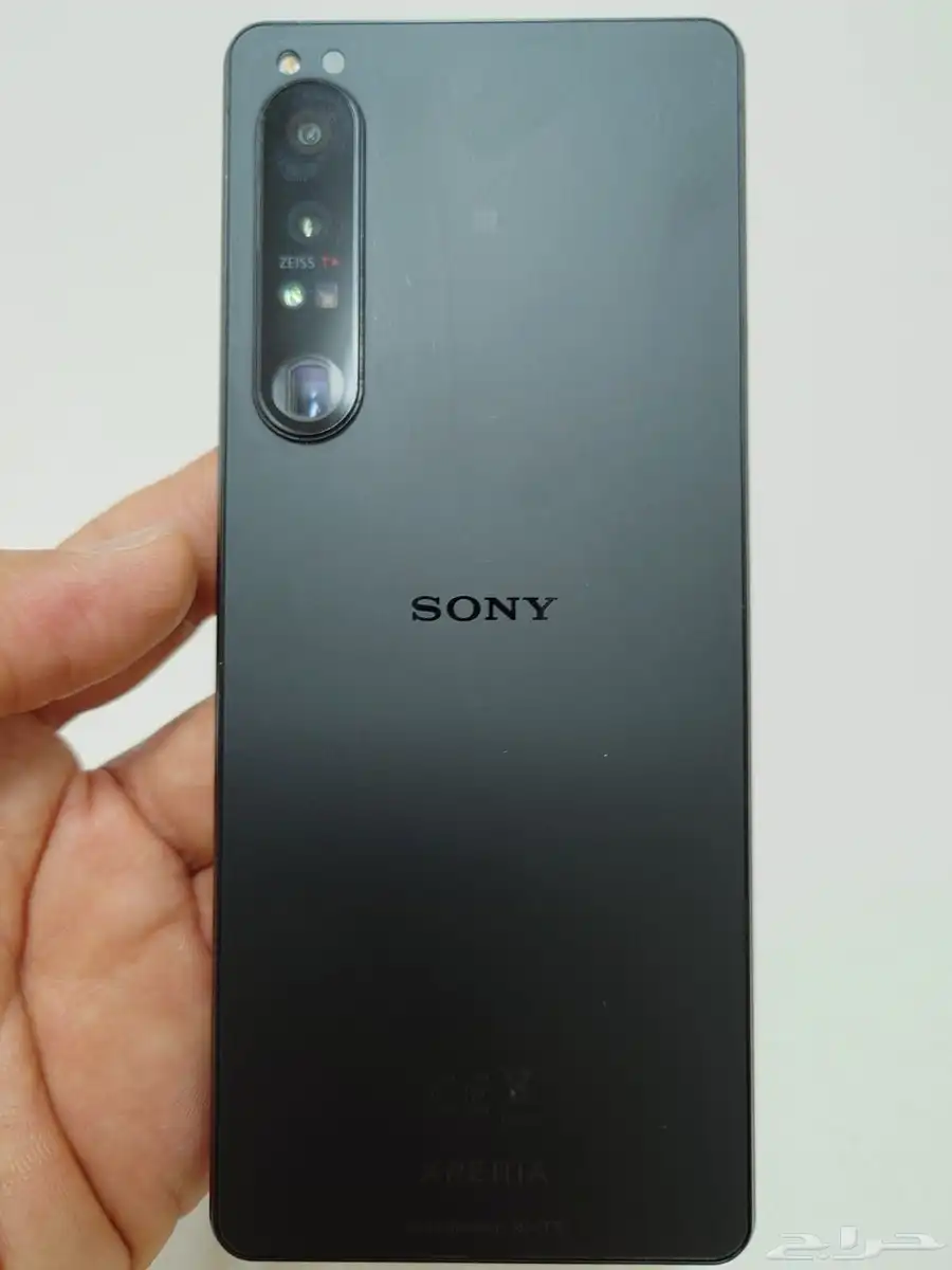 Xperia 1 IV  سوني اكسبيريا مارك 4 نظيف مع  كفر وحمايه 5