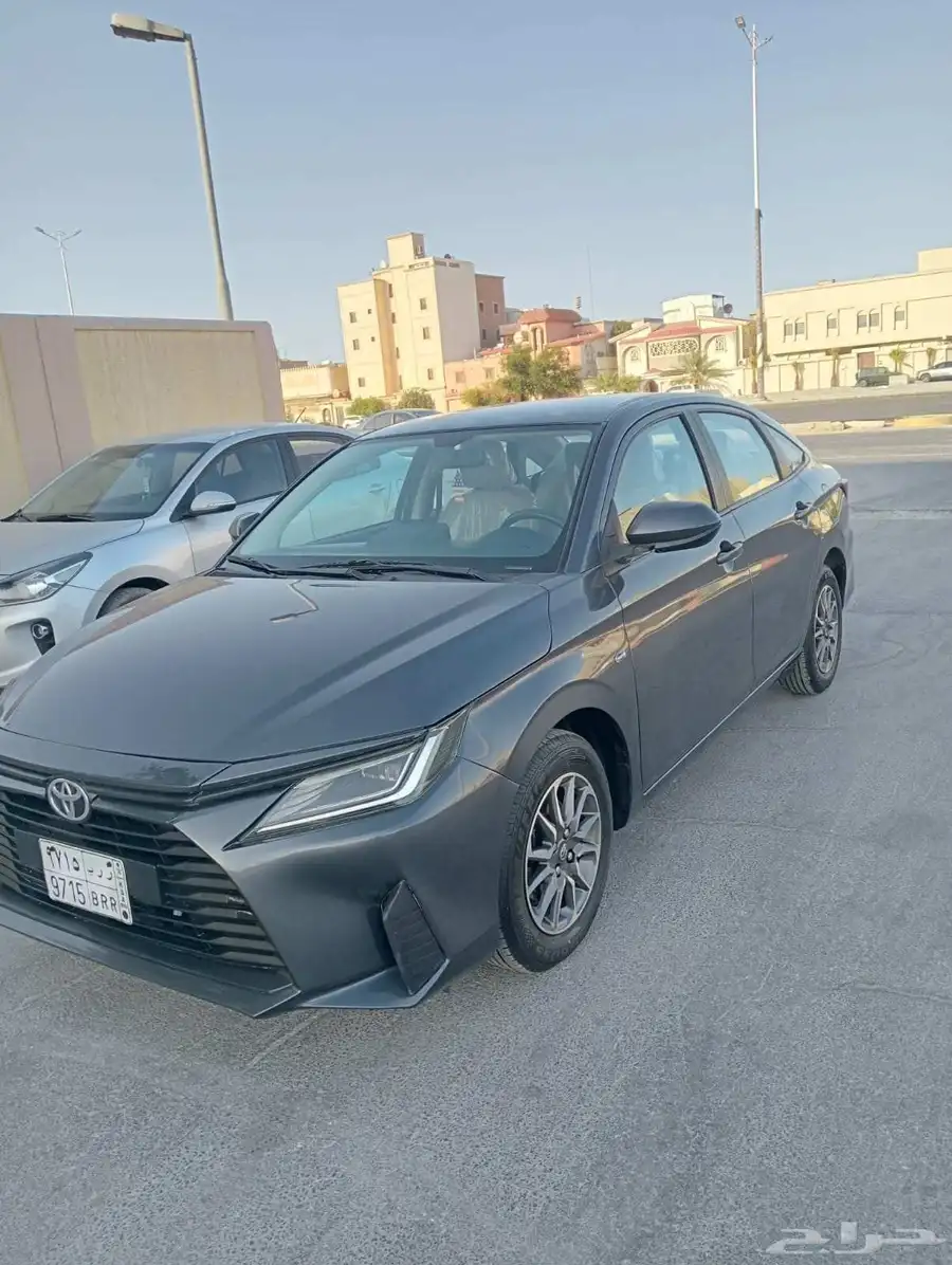 تويوتا يارس 2023 0