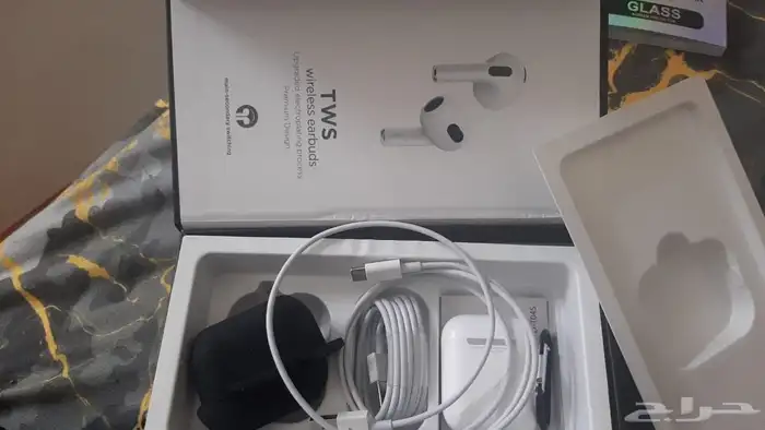 سماعه وقياس حرارة واستيكر حماية 2