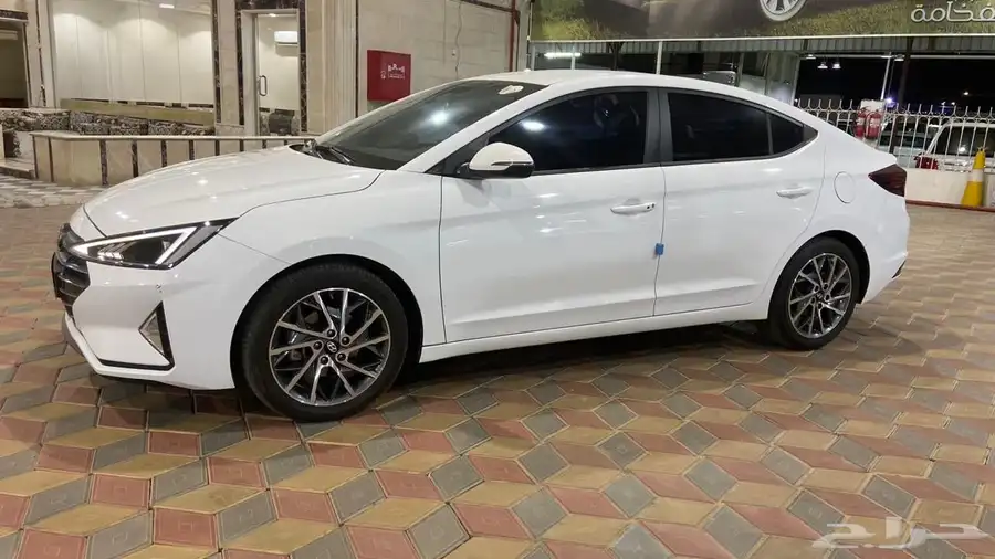 النترا بنزين 2020 بصمه شاشه وارد كوريا بحالة الوكالة 4