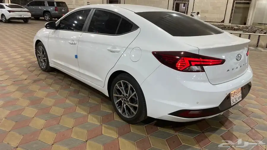 النترا بنزين 2020 بصمه شاشه وارد كوريا بحالة الوكالة 6