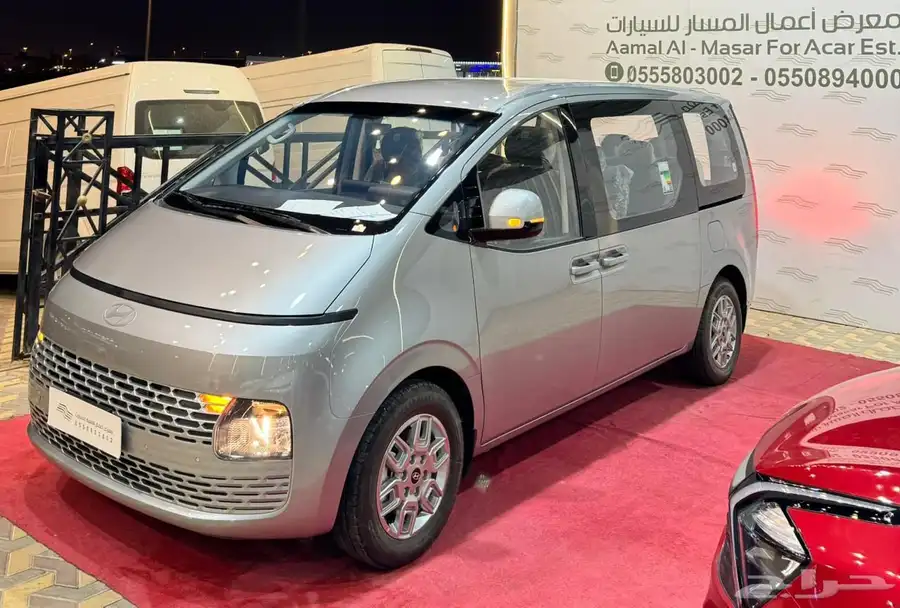 هيونداي ستاريا 2025 11راكب ديزل فضي كاش وتقسيط 2