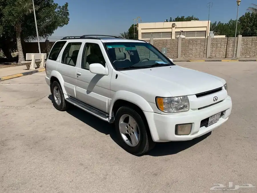 2003 نيسان باثفندر 2003 ( انفنتي QX4) 2