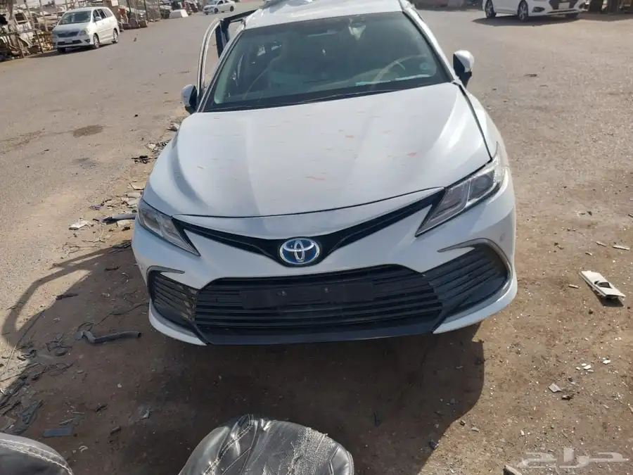 قطع غيار سيارات كامري هايبر 2023 متوفر كل قطعة 2