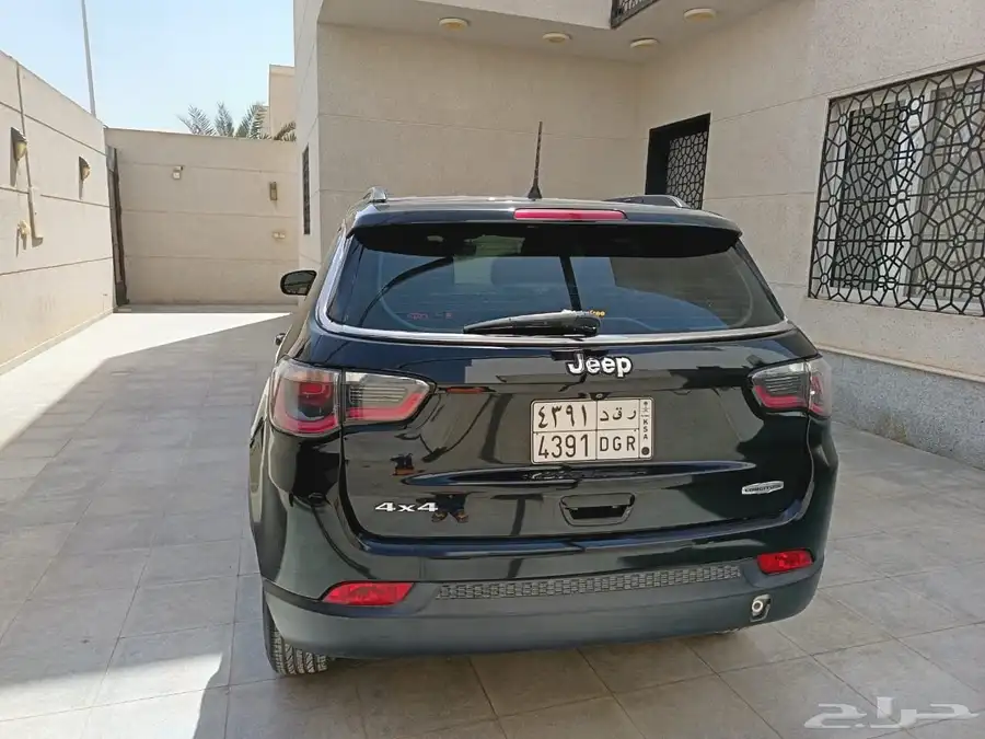 للبيع جيب كومباس 2019 3