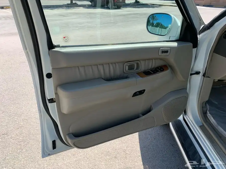 2003 نيسان باثفندر 2003 ( انفنتي QX4) 4