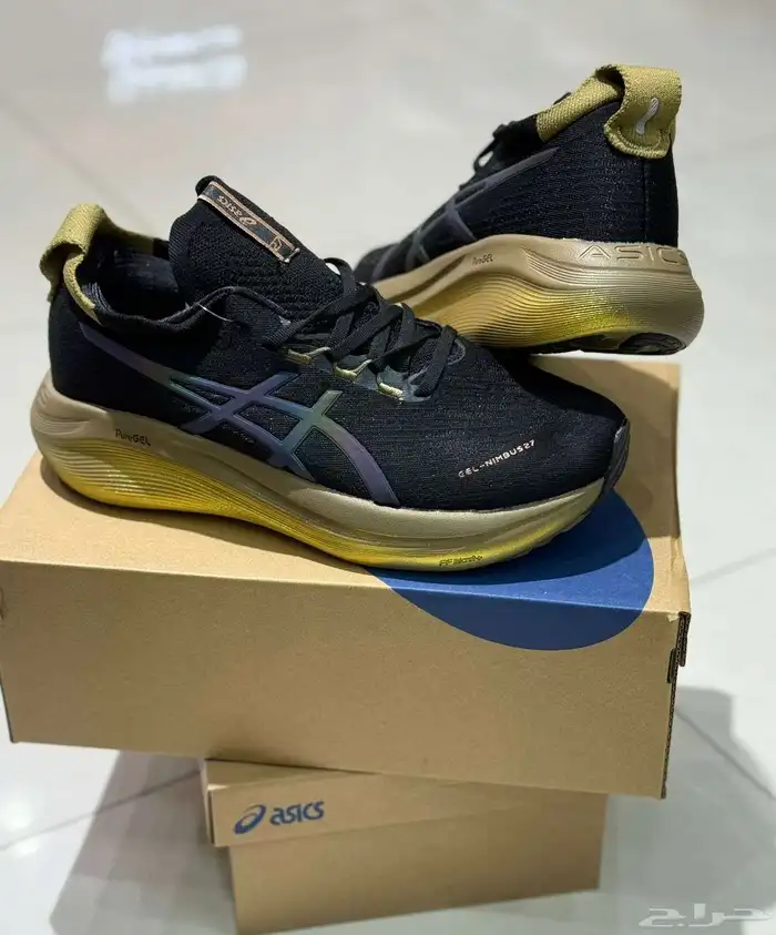 شوزات asics اسكيس 3