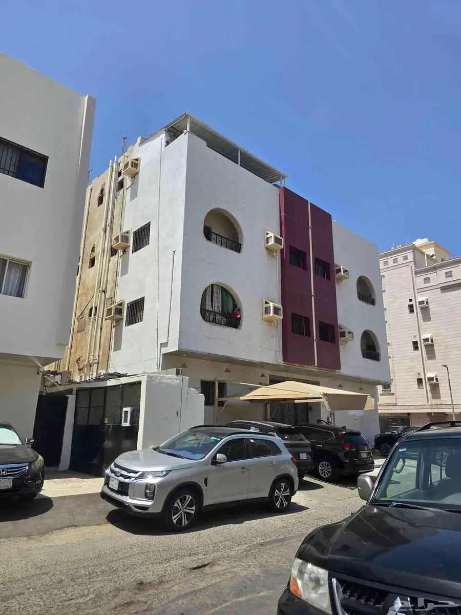 عمارة للبيع حي الفيصلية على شارعين 4