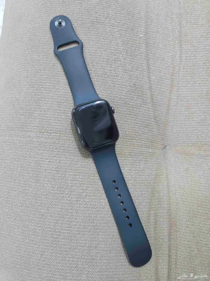 ساعة ابل اس اي 44 2