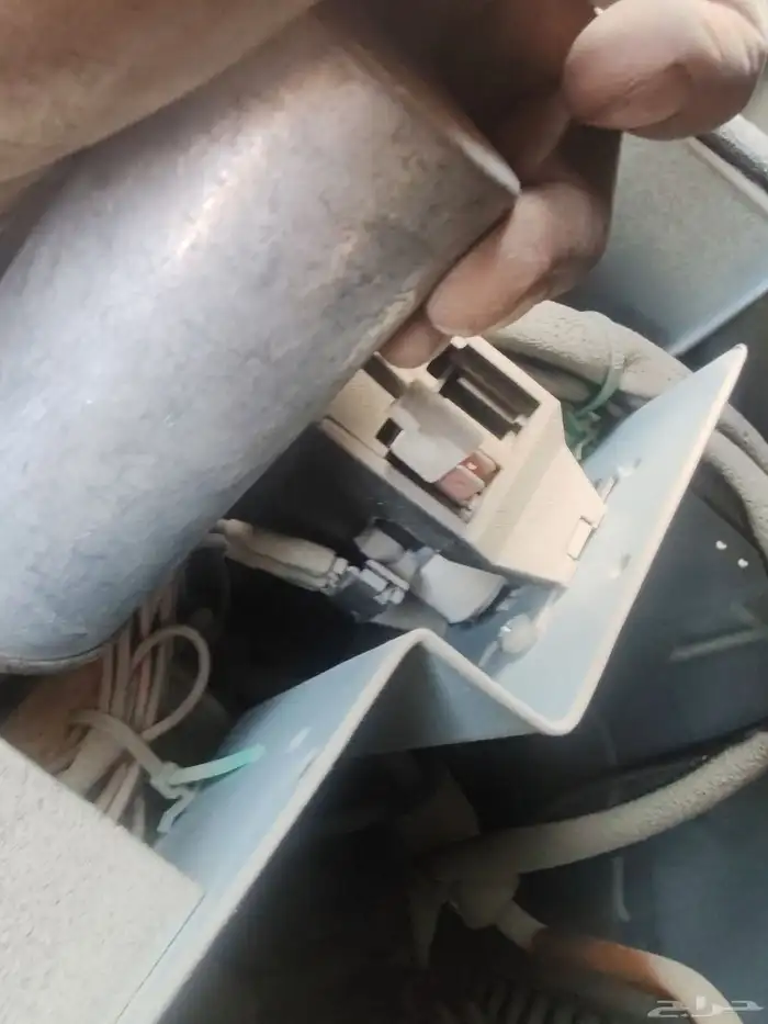 صيانه مكيفات ورشة لتكييف وتبريد وتجميد وصيانة المكيفات المر 5