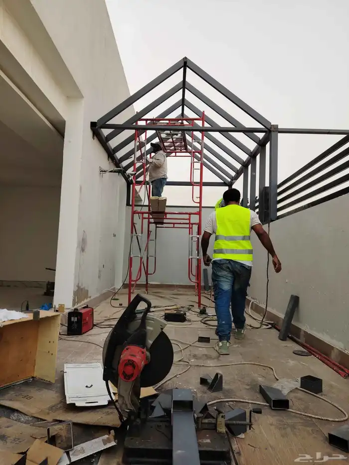 مظلات سواتر هناقرمستودعات تركيب سندوايش  بنل 0