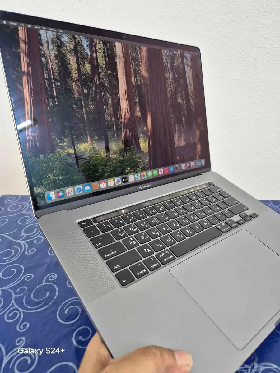 Apple MacBook Pro A2141 (16 ) Intel core i7 16 1TB 0