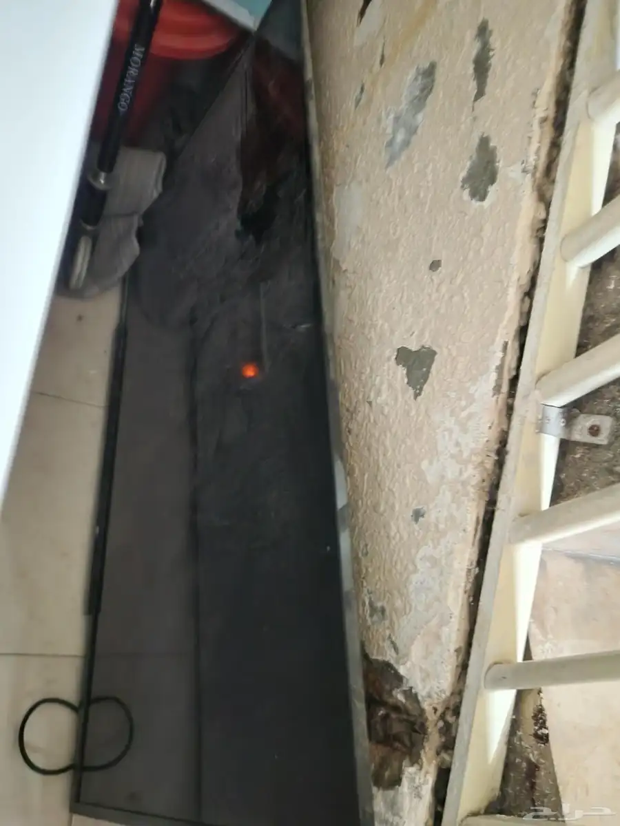 تلفزيون سوني خربان ب 10 ريال 0