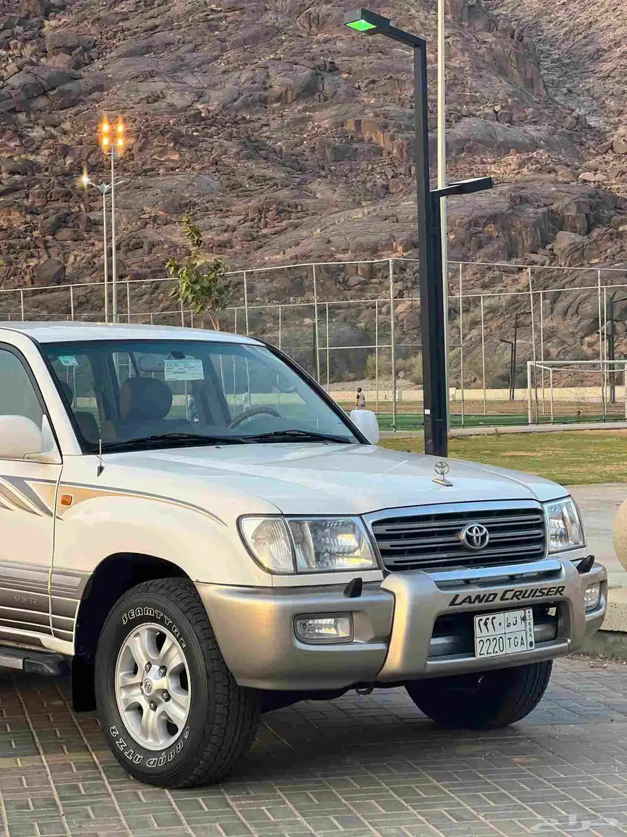 تويوتا لاندكروزر في اكس ار نظيف بريمي 2003 7