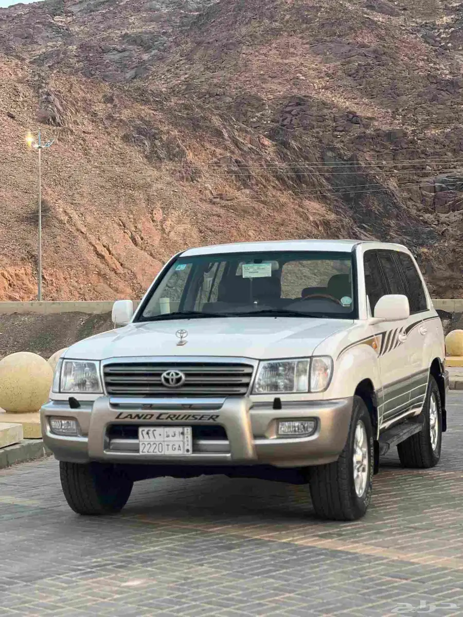 تويوتا لاندكروزر في اكس ار نظيف بريمي 2003 0
