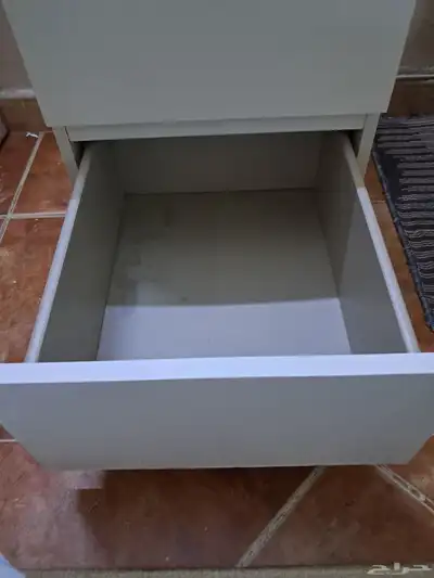 كمودينه من ايكيا نظيفه 2