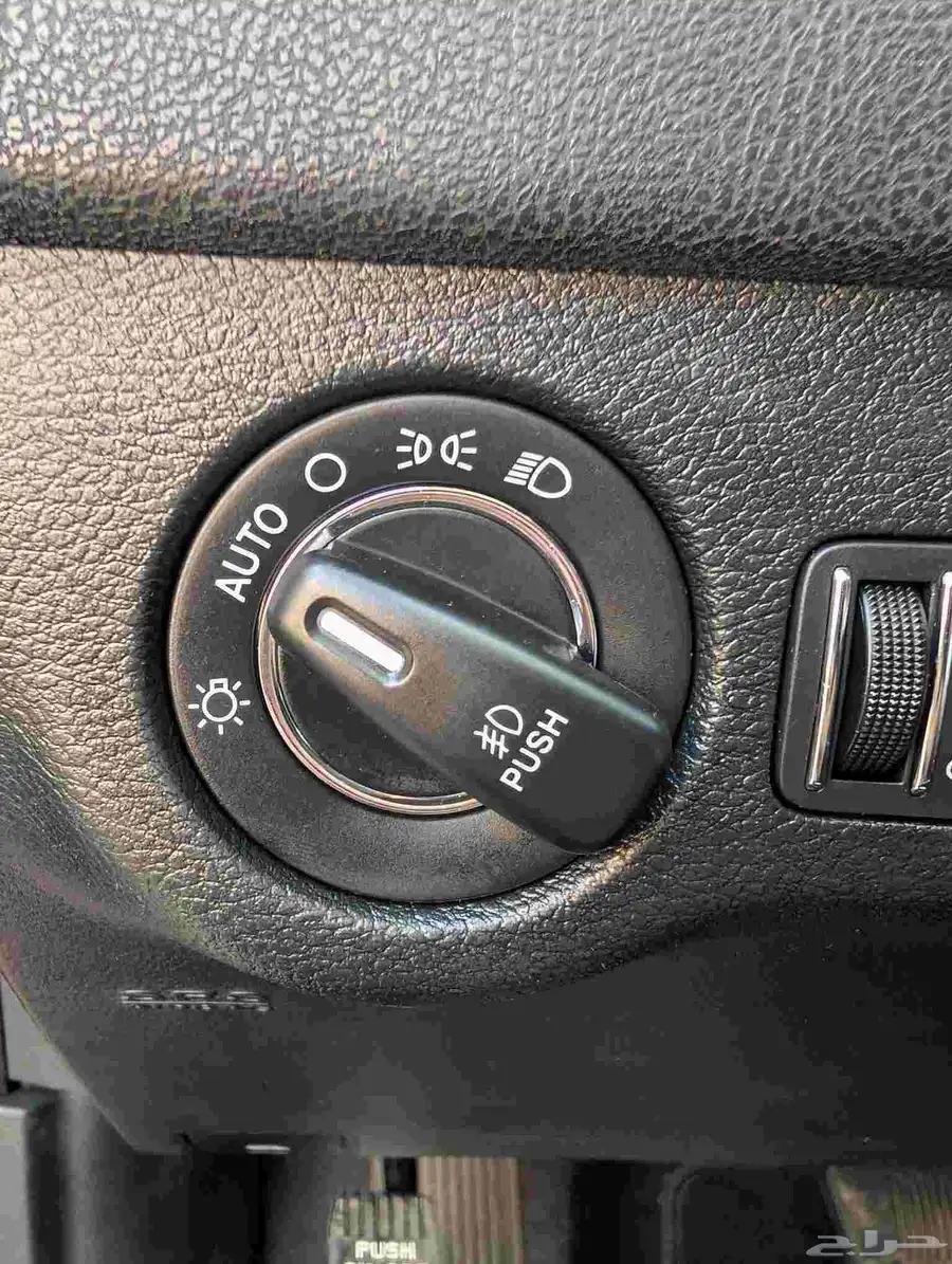 كرايزلر C300 ليميتد 2018 16