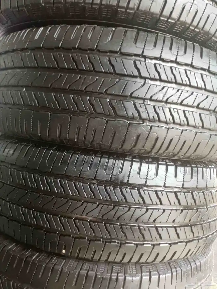 كفرات شبه جديد قوت القوه لوفن كوري 265 70 16 5
