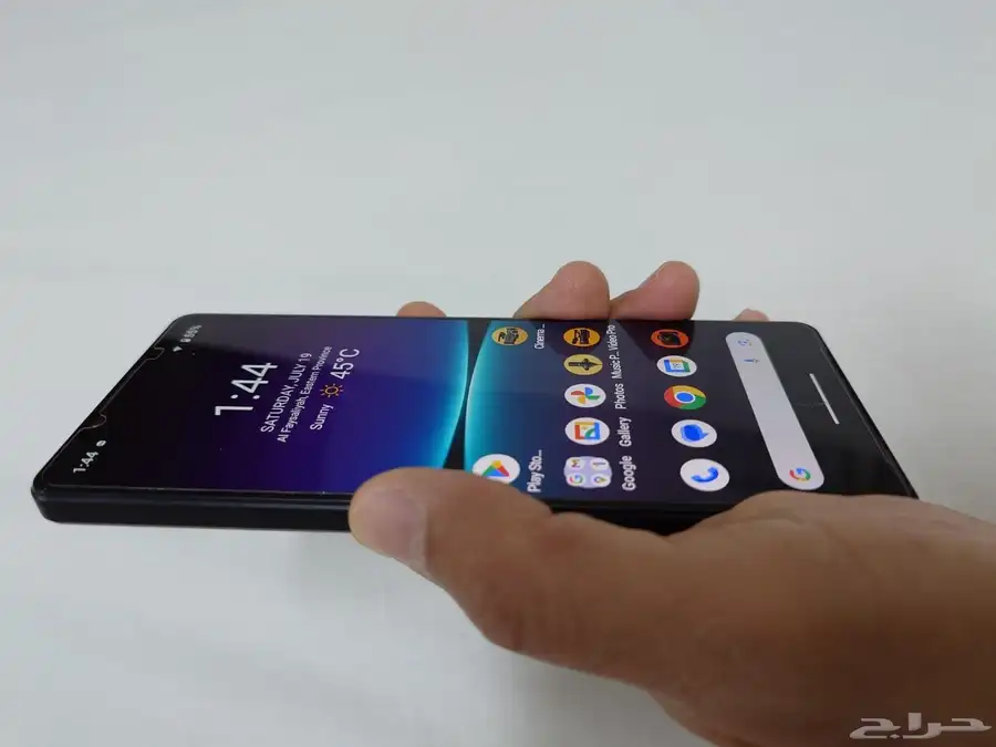 Xperia 1 IV  سوني اكسبيريا مارك 4 نظيف مع  كفر وحمايه 9