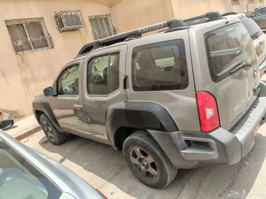 نيسان اكستيرا 1
