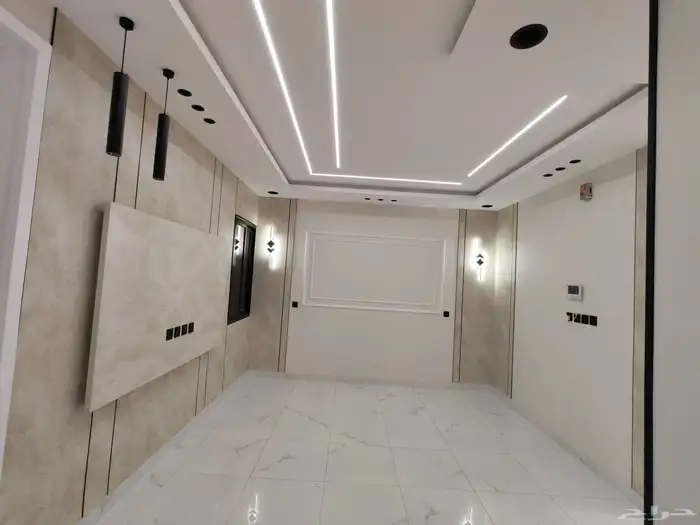 للبيع شقق علويه سطح خاص تصميم vip مخطط الراجحي خميس مشيط 13