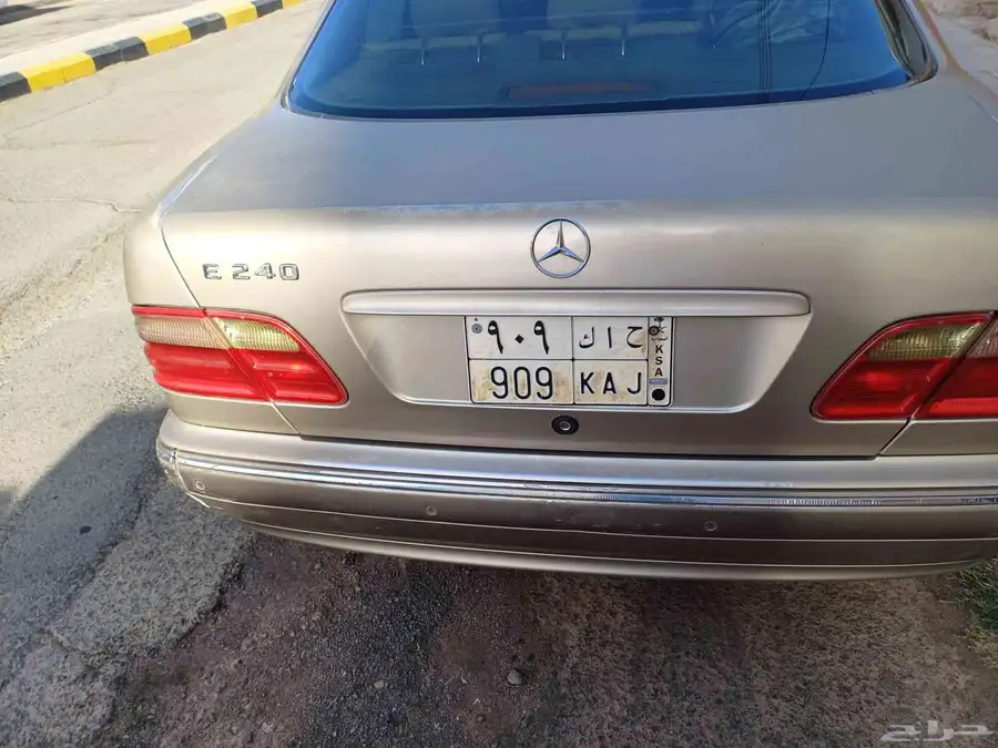مرسيدس 2001 2