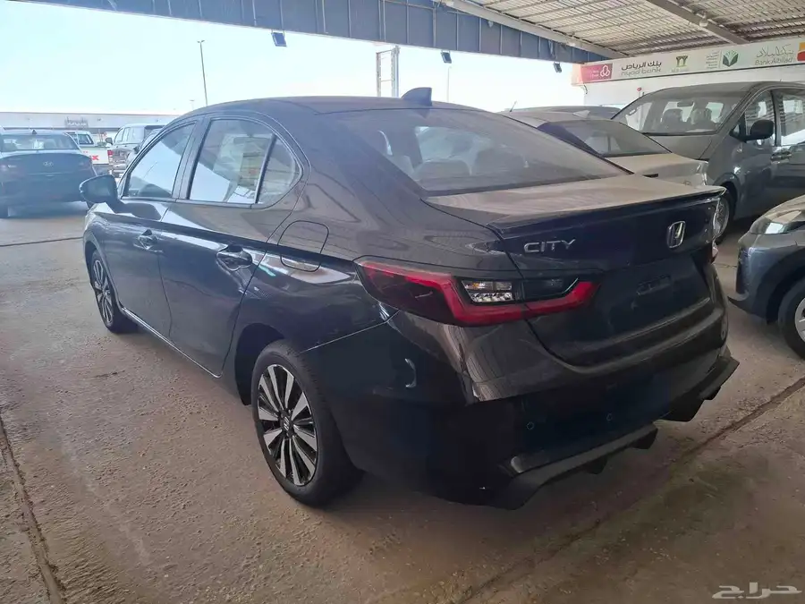 هوندا سيتي LX سبورت 2025 كاش او اقساط 2