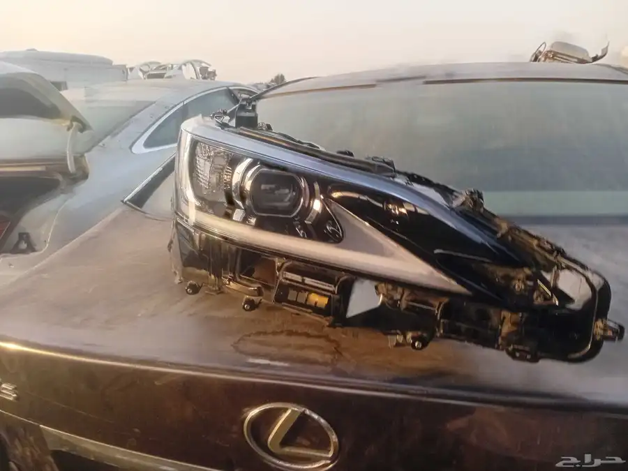 شمعه لكزز ES350. 2023 2