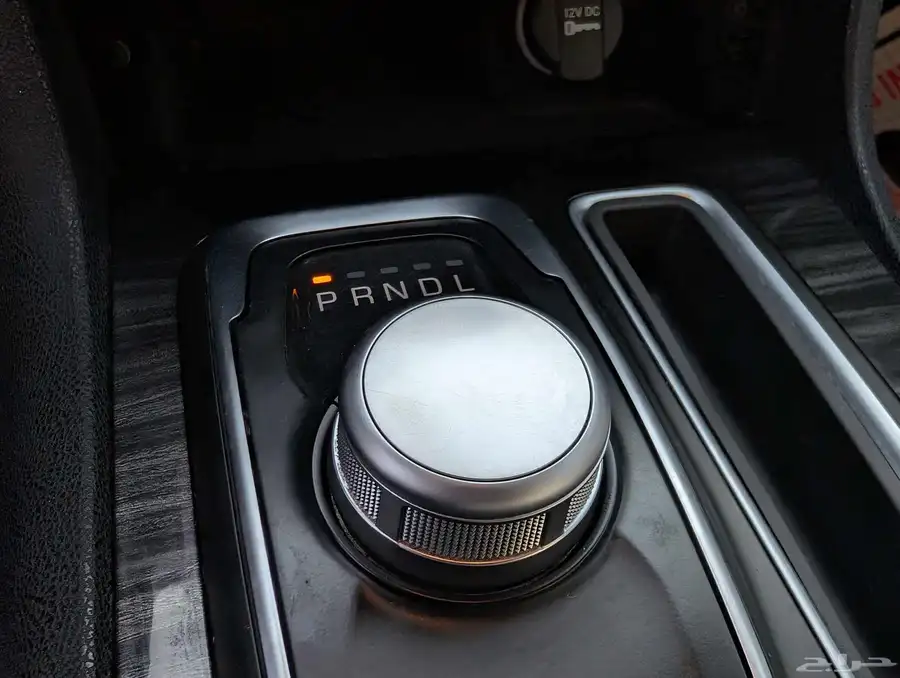 كرايزلر C300 ليميتد 2018 15