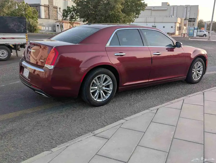 كرايزلر C300 ليميتد 2018 3