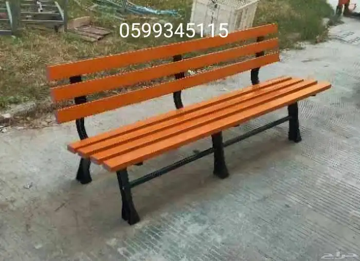 كراسي المدرسة ملاعب بادل مواقف انتظار الحافلات والقطار 4