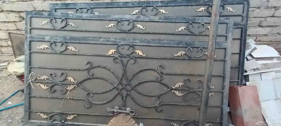باب حديد 0