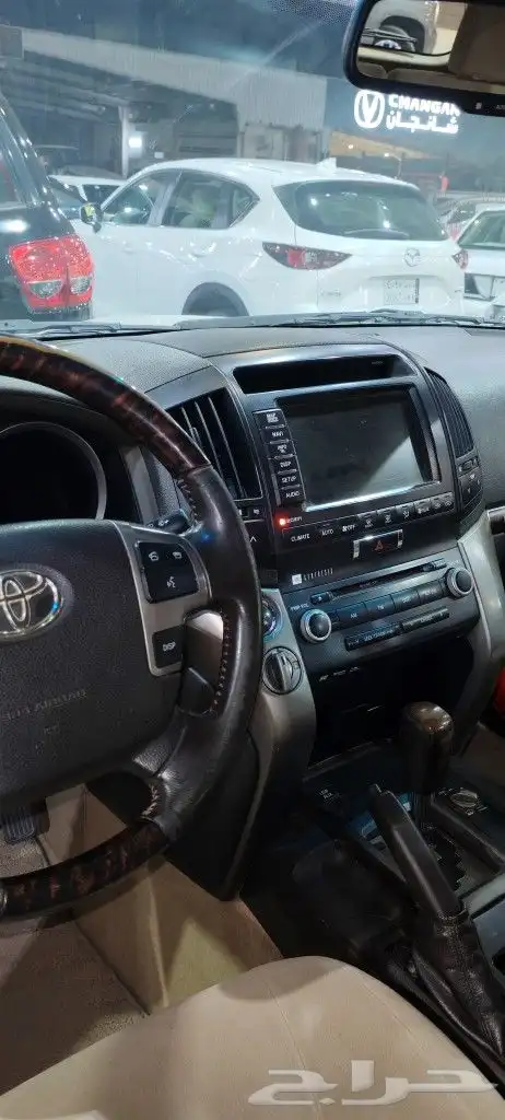 تويوتا لاند كروزر VXR 2011 7