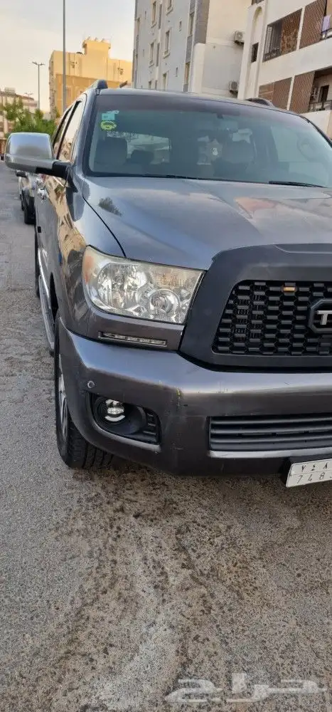 Toyota Sequoia 1