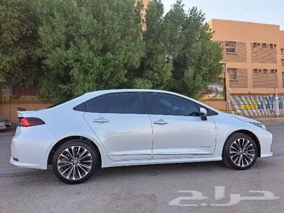 تويوتا كورولا 2024 فل 1