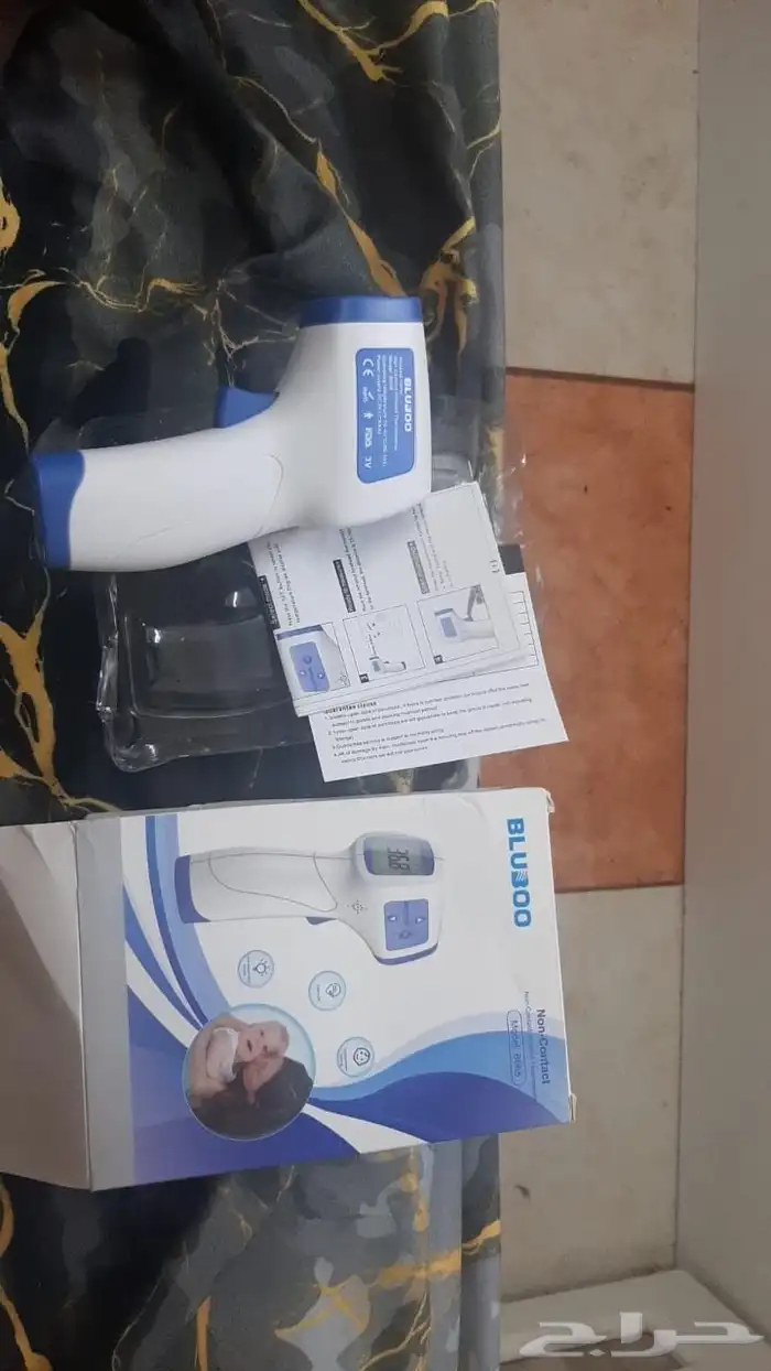 سماعه وقياس حرارة واستيكر حماية 4