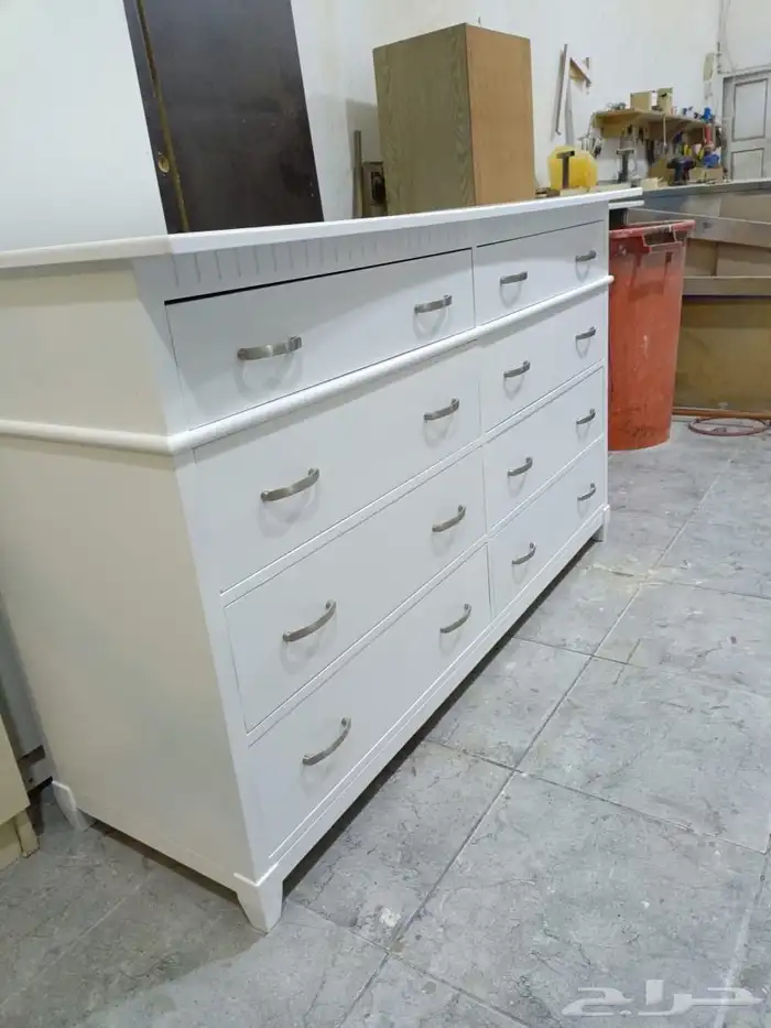 نجار محترف جميع أعمال النجارة 0