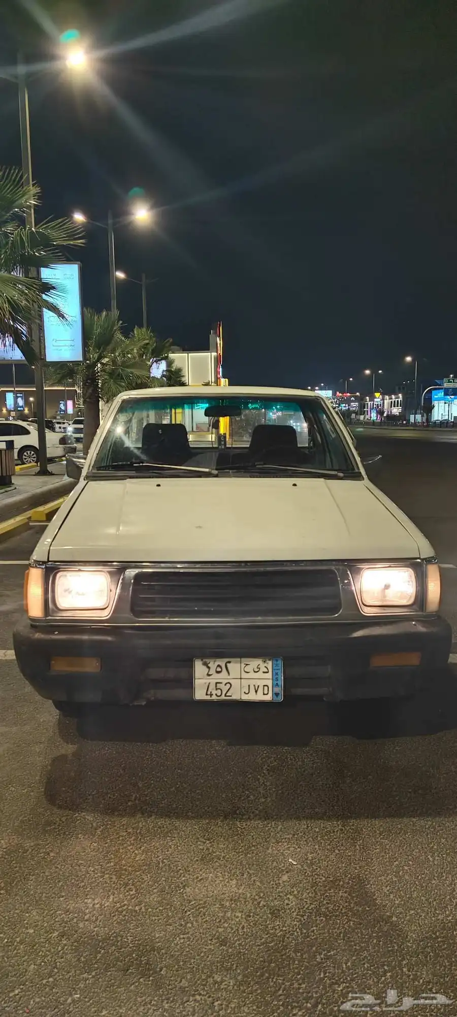 للبيع مستبيشي موديل 1993 نظيفه 0