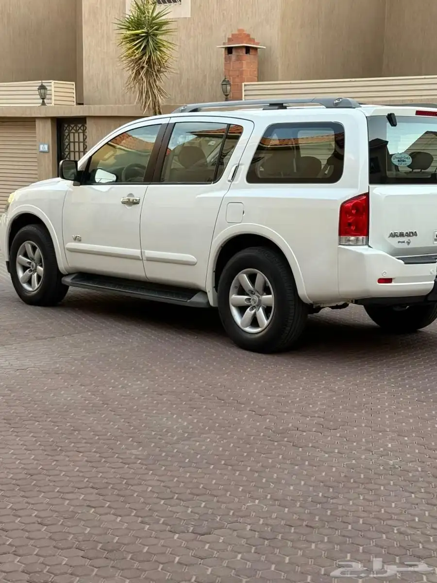 نيسان ارمادا نص فل نظيف جدا سعودي 2015 11