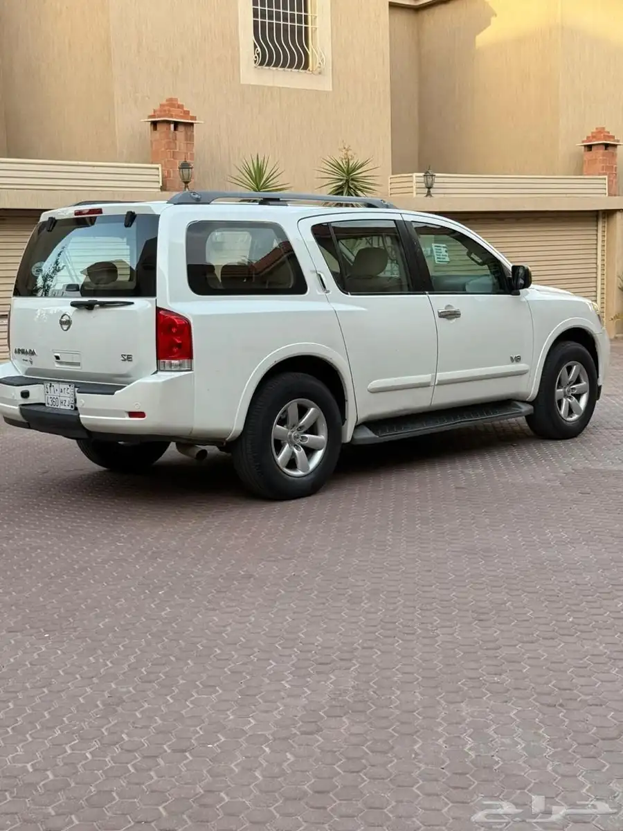 نيسان ارمادا نص فل نظيف جدا سعودي 2015 4