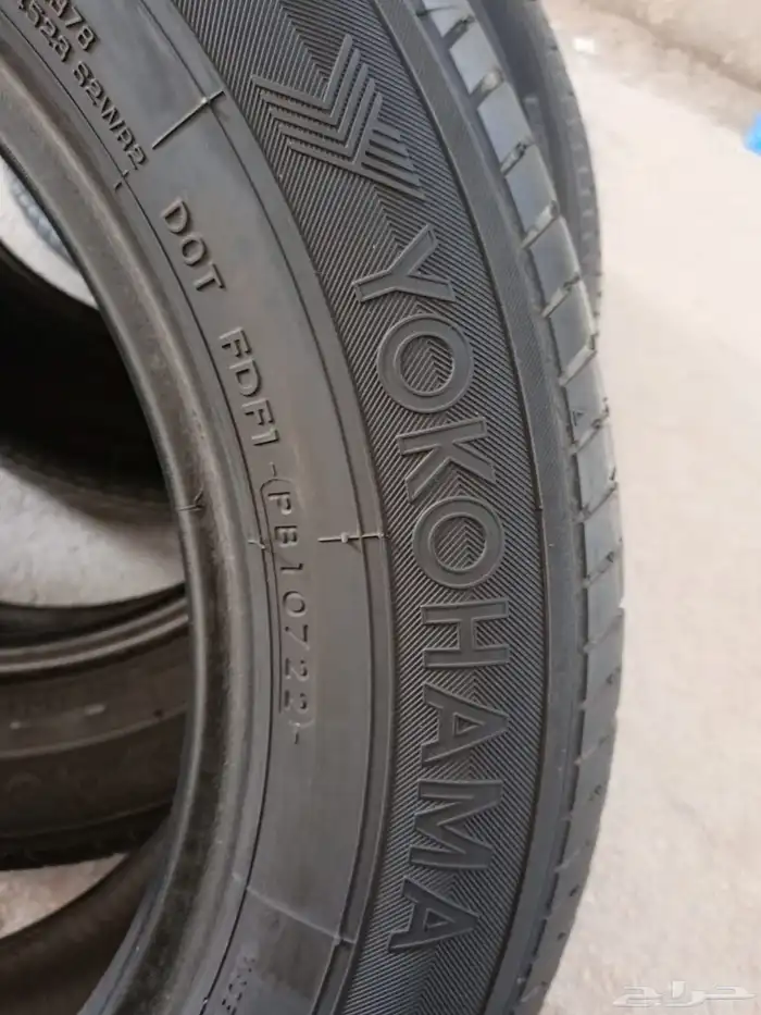 طقم كفرات يوكو هاما 215 60 16 0