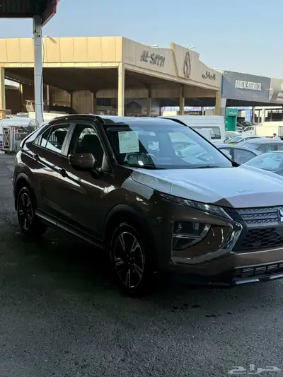 ميتسوبيشي اكليبس كروس موديل 2023 5