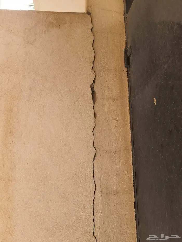 معالجة الشروخ والتشققات بالحقن لحماية منزلك من الأضرار 2